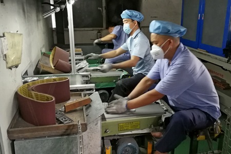 worker perform polish job